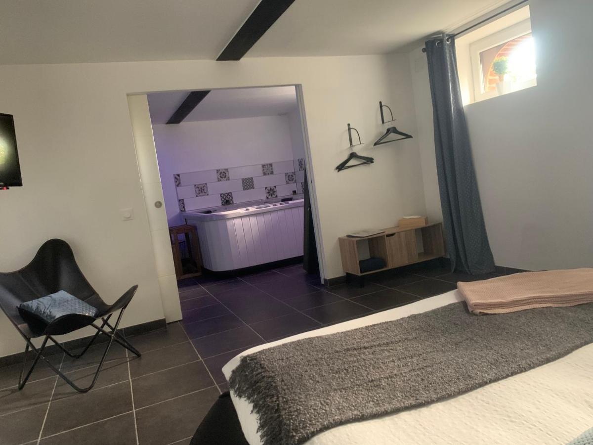 Aux Fines Bulles Gite Et Chambres D Hotes Neuve-Maison エクステリア 写真